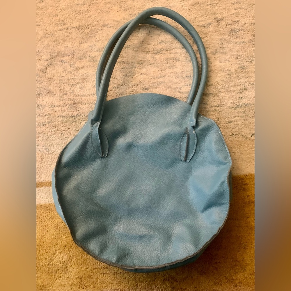 💔SOLD 💔Leather Circumference Bag